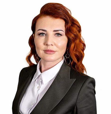 Елена Казарина